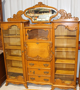 Antique Collectibles Auction